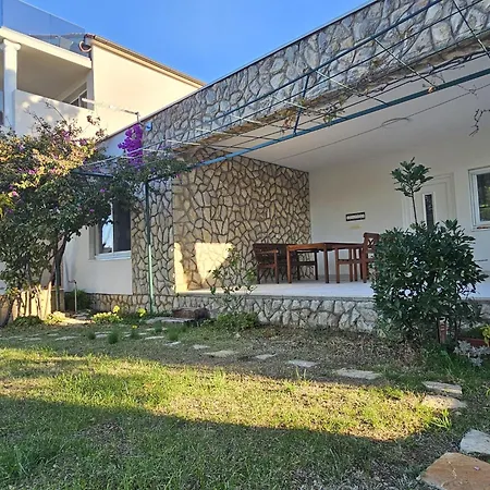 Beachfront Amazing Sunset House