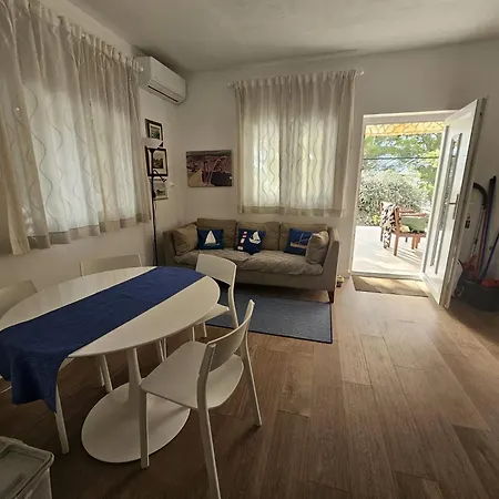 Beachfront Amazing Sunset House Holiday home *