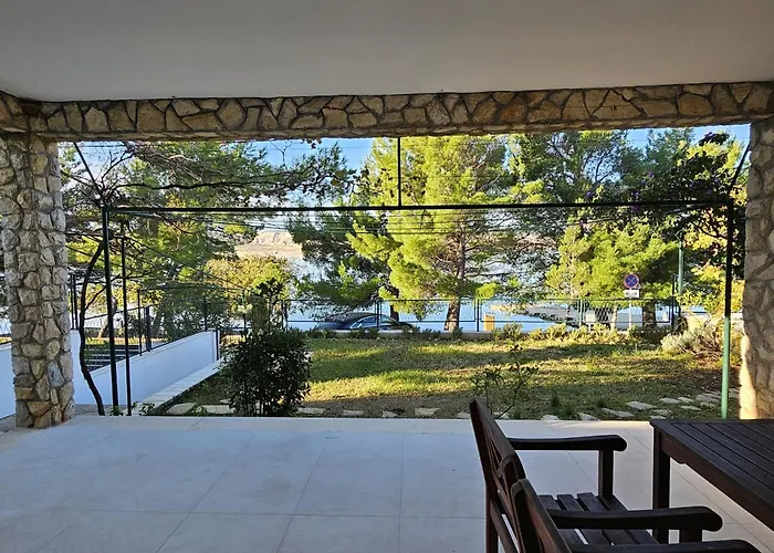 Beachfront Amazing Sunset House * Rovanjska